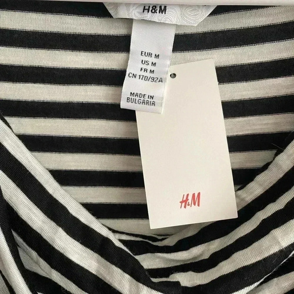💥🆕 H&M White & Black Striped Cowl Neck Top M🆕 - Picture 6 of 7
